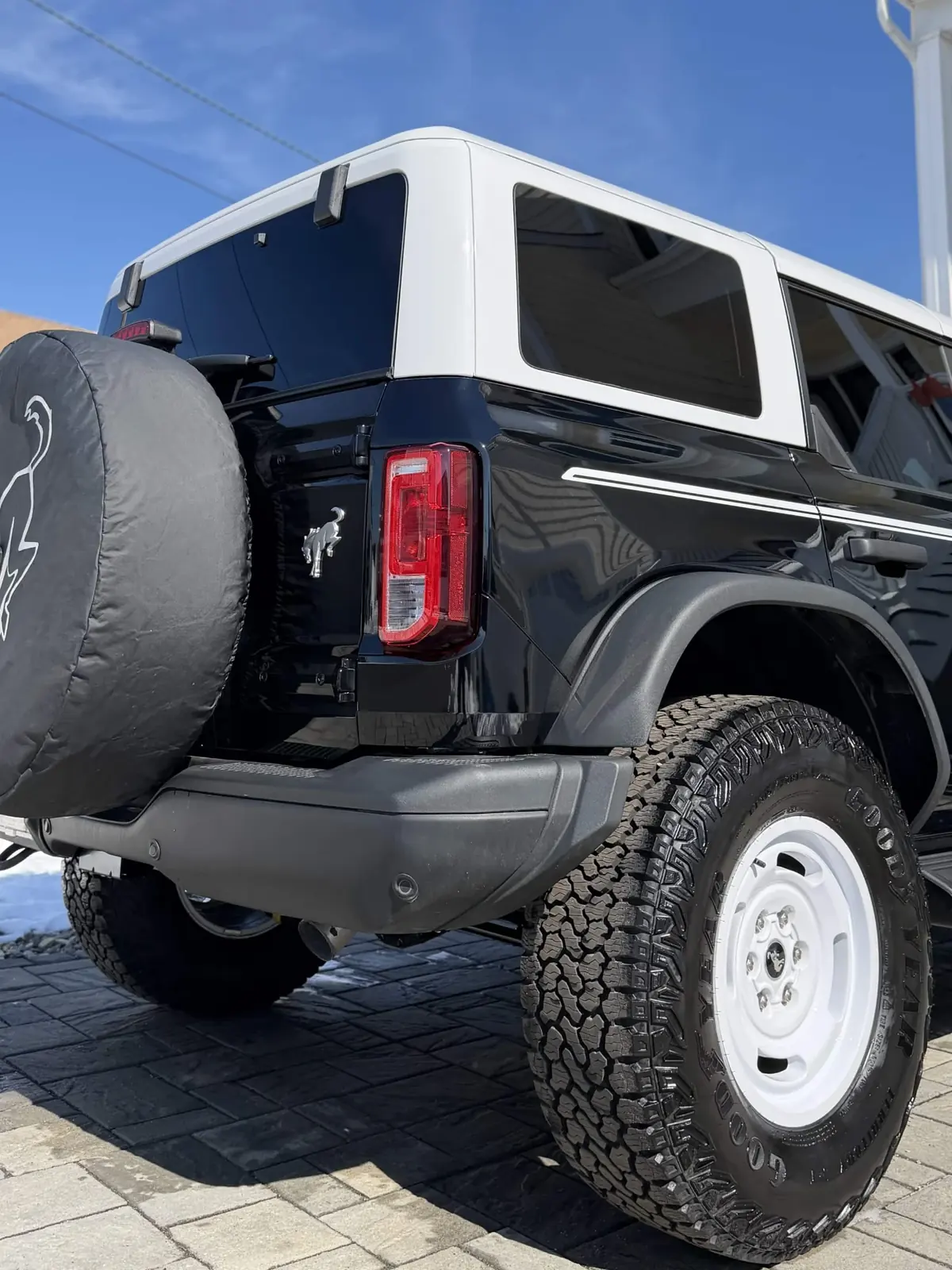 Ford Bronco rear quarter, wheel and tire