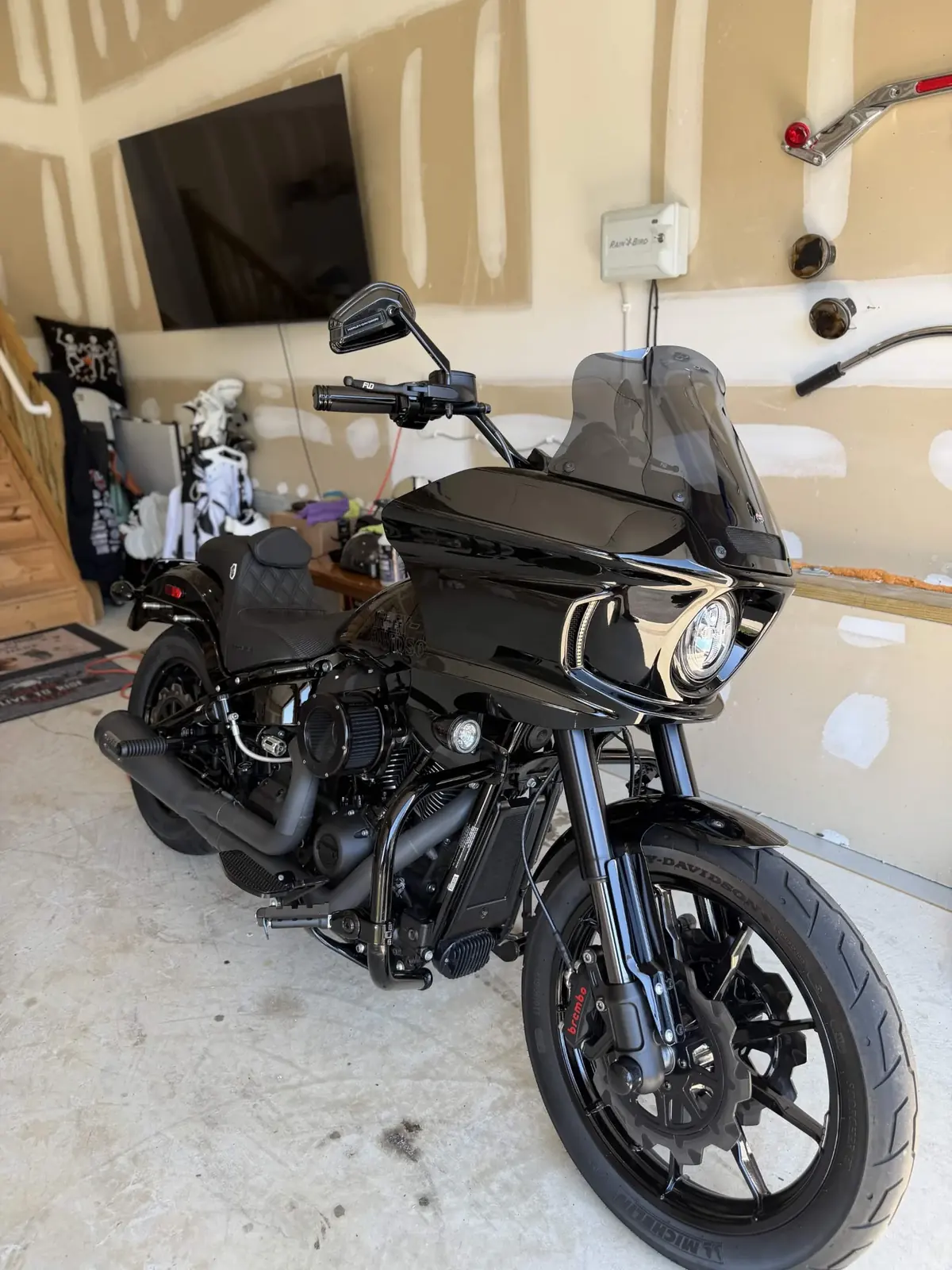 Blacked-out Harley-Davidson Low Rider ST