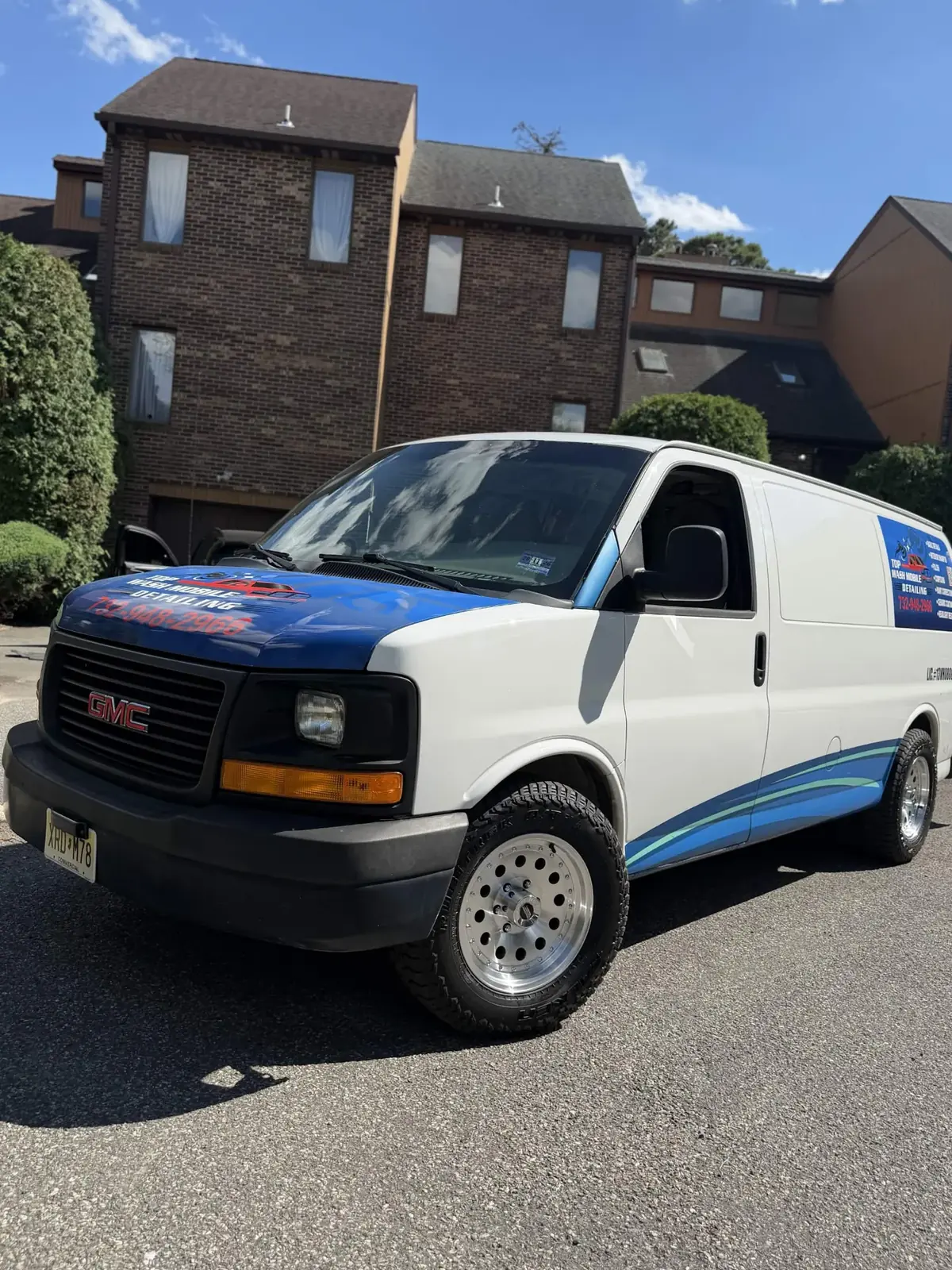 Top Wash van, low angle